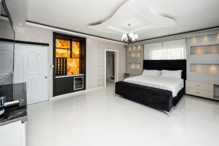 Spacious Villa • Private Pool + Events Welcome