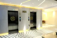 The Walnut: 1BHK Luxury Apt : Self Check-in