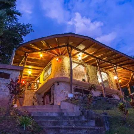 Casa Muy Facil Where Everything is Very Easy