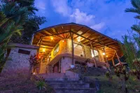 Casa Muy Facil Where Everything is Very Easy