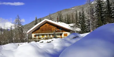 Chalet Jacqueline & Franco - Three-room apartment very close to the ski slopes Hotels near The Club