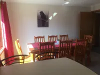 Comfortable 3 Bedroom Home with all the facilities to accommodate 6 people.