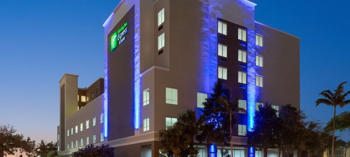 Holiday Inn Express & Suites FORT LAUDERDALE AIRPORT SOUTH by IHG Hotels in Dania Beach