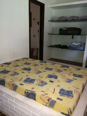 Comfortable house (large balcony and garden) 70 m. from the beach with WI-FI Hotels in Praia da Lagoinha