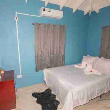 Tao's Cozy Cottage! Piton View Rooms