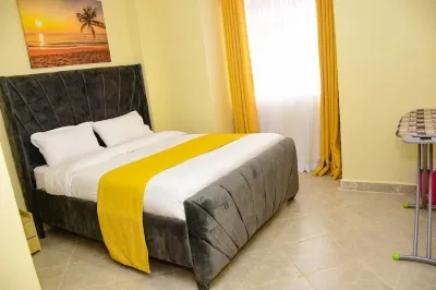Stylish fully furnished 2 bedroom  2 bath in Kitale 5 min from city center Hotels in 