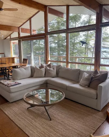 Kennisis Lake Hideaway