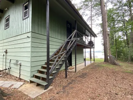Shore Thing Waterfront Home with private covered boat dock on Toledo Bend
