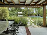 Beach House with 4 Suites and a Pool. Comfort and Privacy Just Steps from the Sea.