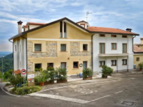 Hotel Ristorante Da Tullio Hotels in Tarzo