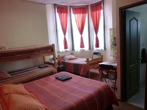 Hostal Residencia Blest Gana - Inns