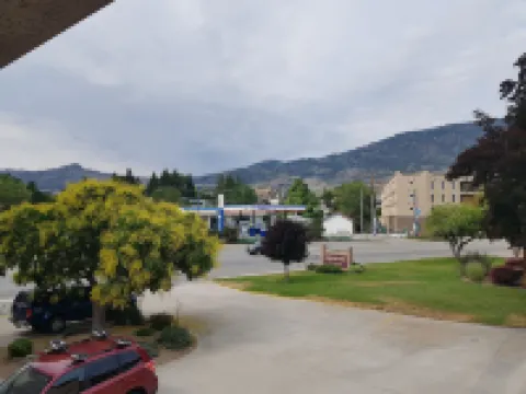 Avalon Inn Hoteles en Osoyoos