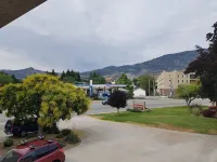 Avalon Inn Hotels in Osoyoos