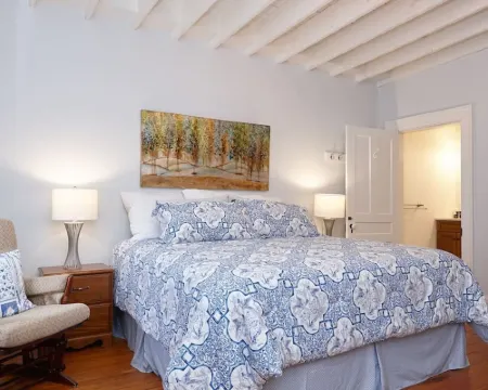Cheltenham Suites Hotels in Caledon