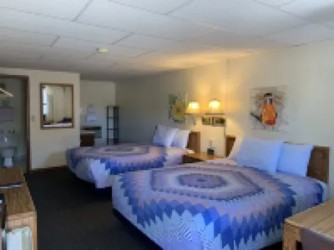 ชีฟ โมเต็ล