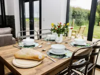 Fieldside Hotels in Muston