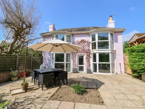 St Michaels House - 3-Star