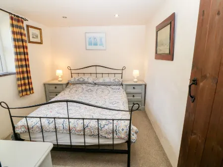 Bwthyn yr Helyg Отели в г. Лланнор