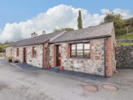 Penrallt Cottage Отели рядом с достопримечательностью «Парк Гринвуд Фэмили»