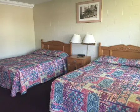 Village Inn Hotels in Tulare