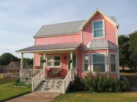 Yellow House B&B Hotels in Salado