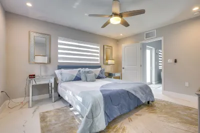 Chic North Miami House ~ 7 Mi to Hard Rock Stadium Hotels near Edmond J. Safra Synagogue