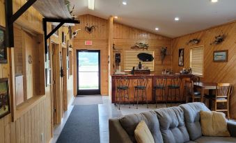Dog-Friendly the Lodge Home