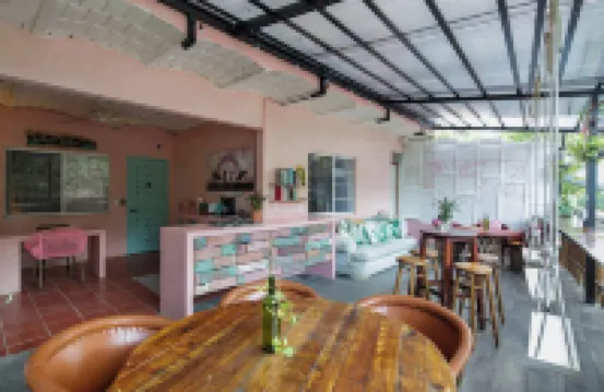 My Sisters House - Female Only