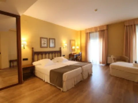 Hotel Ele Puente Romano de Salamanca Hotels in der Nähe von Roman Bridge