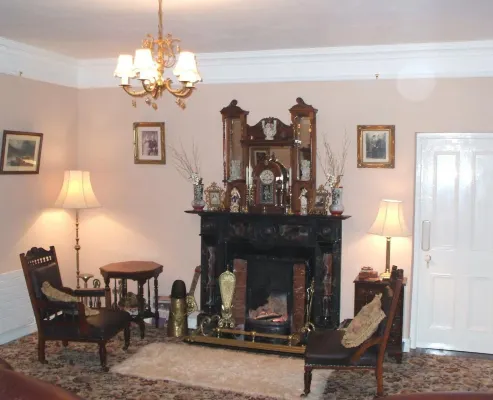 Grove Farm House B&B - parking