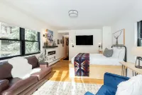 River Retreat! Mtn View Balcony, Pool, Hot Tub Viking Lodge 210 Condo Hôtels à : Telluride