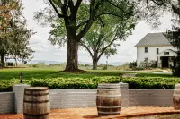 Batten Green Venue & Lodging Hotels in Staunton