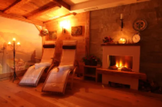 Hotel Garni Concordia - Dolomites Home