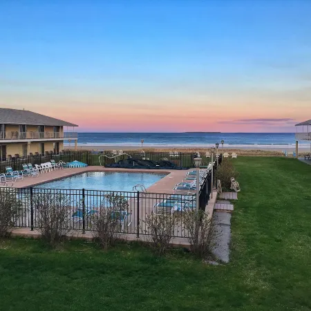 Friendship Oceanfront Suites