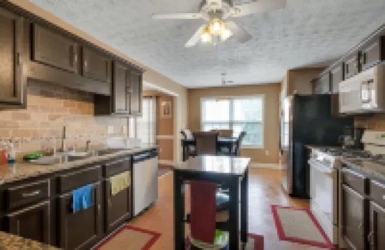 Atlanta Retreat W/ 2-Car Garage, Fenced Yard 6 Bedroom Home by Redawning