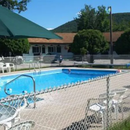 Moose Brook Motel Hotels in Gorham