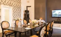 Dragsholm Slot Hotels in Horve