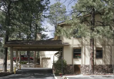 Village Lodge Hotels in Ruidoso