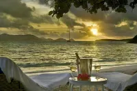 Newly Renovated Sapphire Beach Studio w/Balcony & Spectacular Ocean View