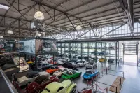 V8 Hotel Köln at Motorworld - parkir
