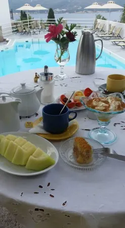 Scorpios Hotel & Suites