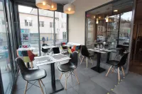 Hôtel Saint-Pierre - breakfast