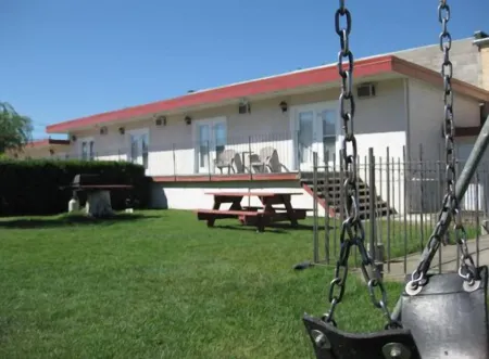 Falcon Resort Отели в г. Осуюс