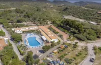 Hotel Calina فنادق في كاداكيس