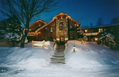 The Snowed Inn Hotels near Pico Mountain Ski Resort