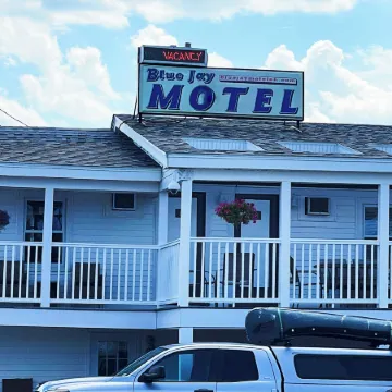 Blue Jay Motel