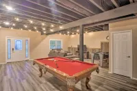 Lakeside Blue Eye Escape w/ Game Room & Hot Tub! - parking
