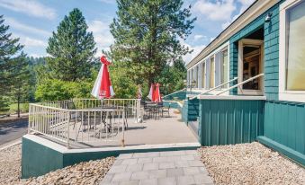 New Meadows Mountain Retreat w/ Fireplace & Patio!