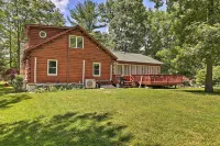 Hike and Ski Log Cabin in East Stroudsburg! - 3-Star