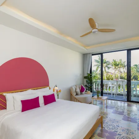 Moodhoian Riverside Resort & Spa